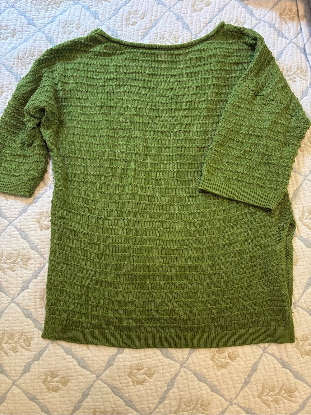 Green Knit Women's Sweater - Classic Lightweight Pullover